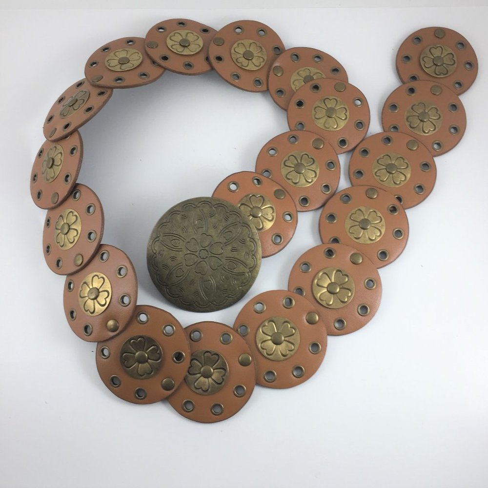 Medallion Belt with Brass Look Buckle